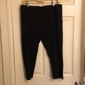 Danskin Capri length yoga pants